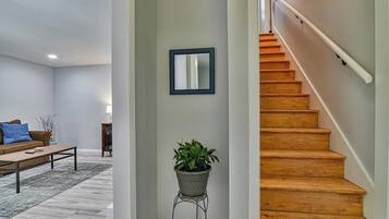 TV, fireplace, offices