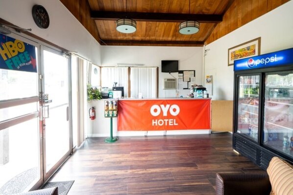 Lobby - Double the Comfort, Half the Price: Ocala Full Beds (Marion County)