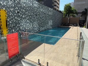Pool - 1D/1B Modern with Style - Living Room and Full Kitchen (Santiago)