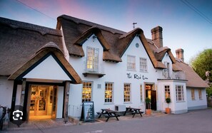 Exterior - Willow Cottage in historic Grantchester village (Grantchester)