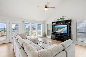 House, 3 Bedrooms | Living area - Ohana Makai 3 Bedroom Home (Port Bolivar)
