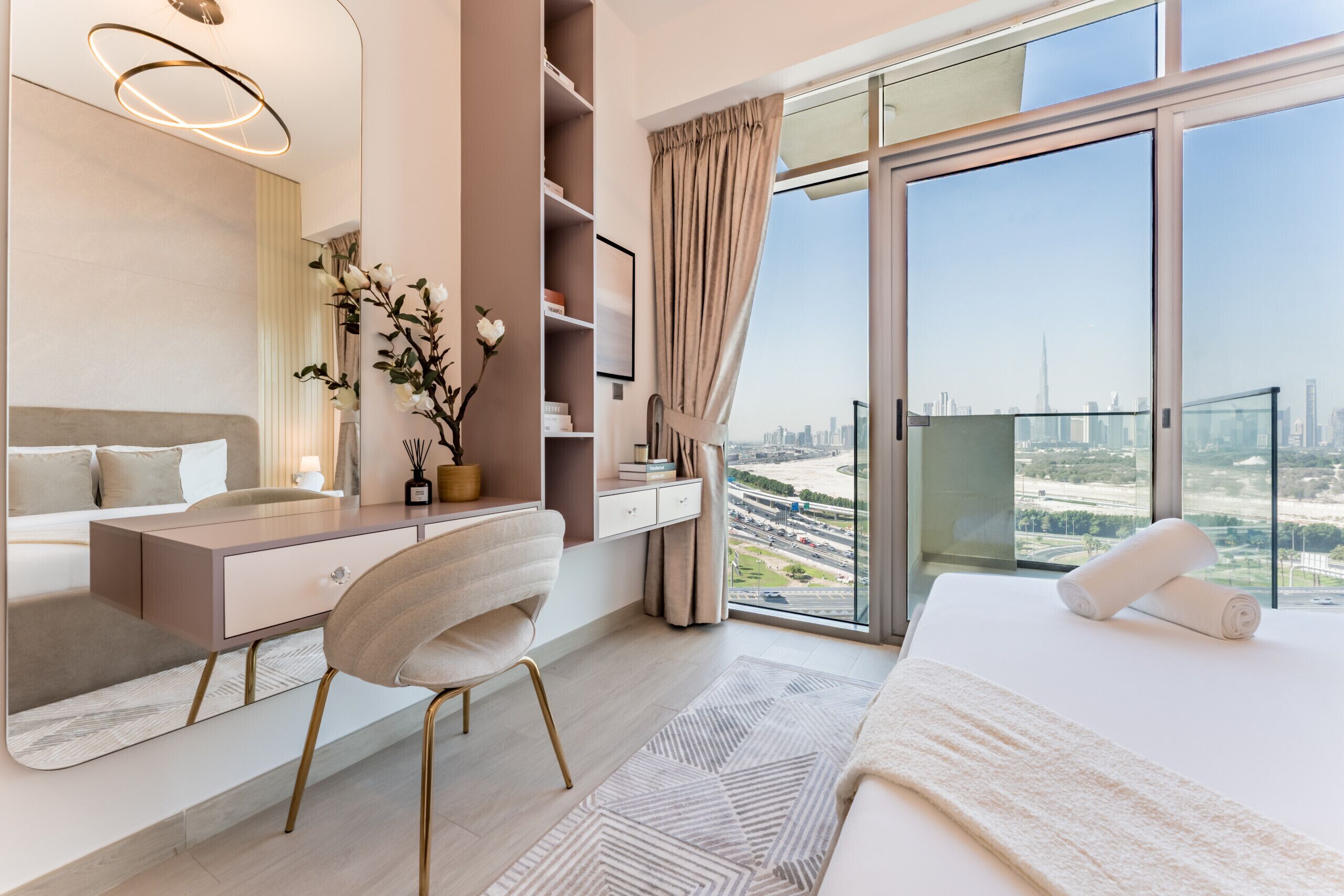 2 bedrooms, in-room safe, iron/ironing board, free WiFi