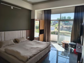 Junior Suite | Desk, free WiFi