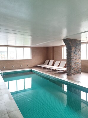 Apartment | Kolam renang | Kolam renang tertutup