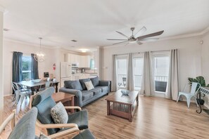 TV - Pet-Friendly Coastal Retreat | Private Patio & Comfort (Corpus Christi)