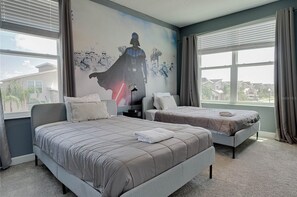 5 bedrooms, iron/ironing board, WiFi, bed sheets - 5 Themed Bedrooms Just Mins from Disney! (Kissimmee)