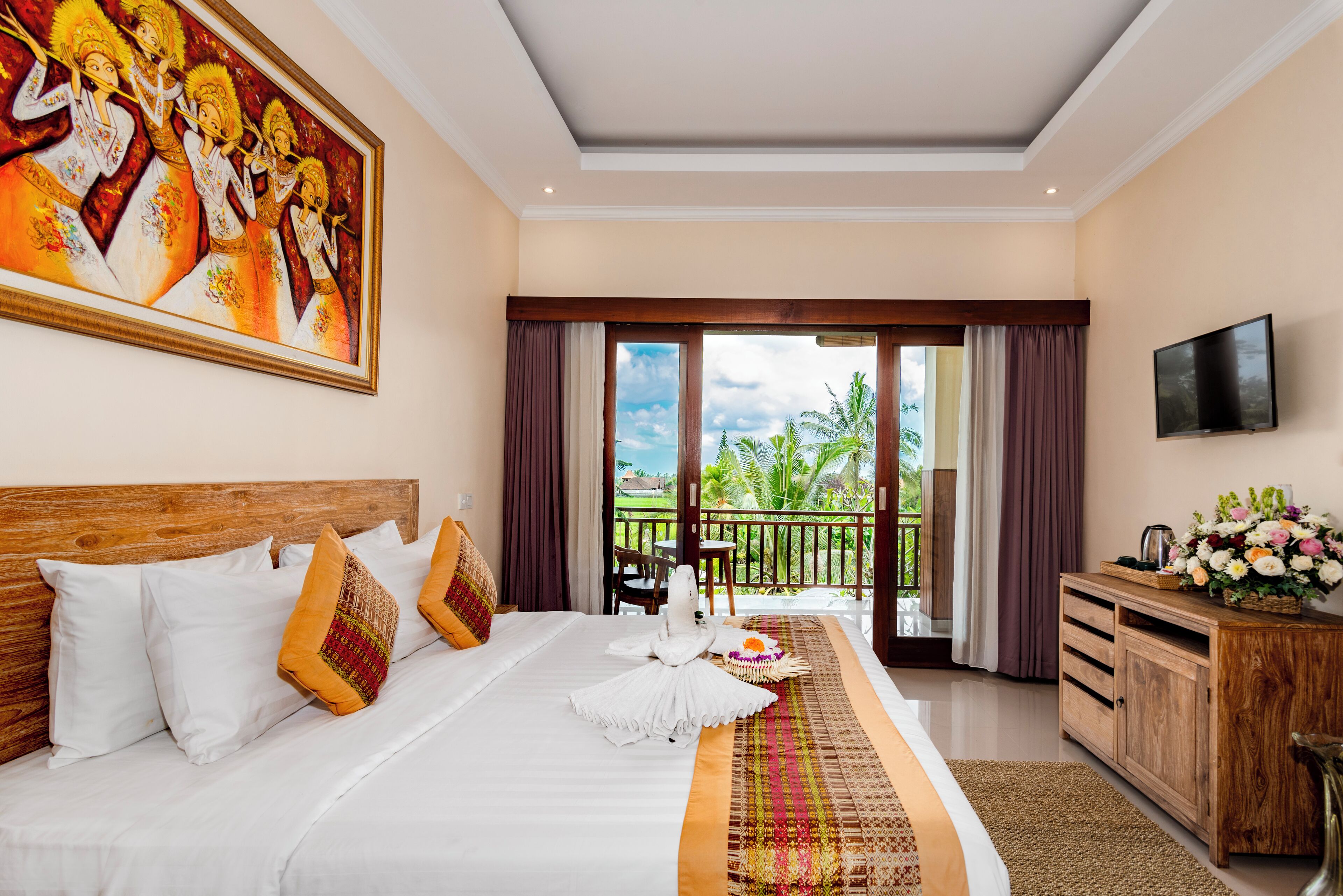 Habitación Deluxe doble, vistas al jardín | Ropa de cama de alta calidad, caja fuerte, escritorio