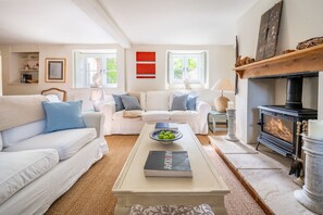 TV, fireplace - Littlefold, Brancaster, Norfolk (Brancaster)