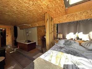 Room - Le Palmbus suite unusual seaside ecolodge with private pool (Sainte-Luce)