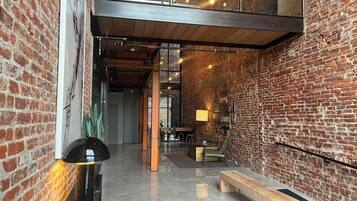 SittomrÄde i lobbyn