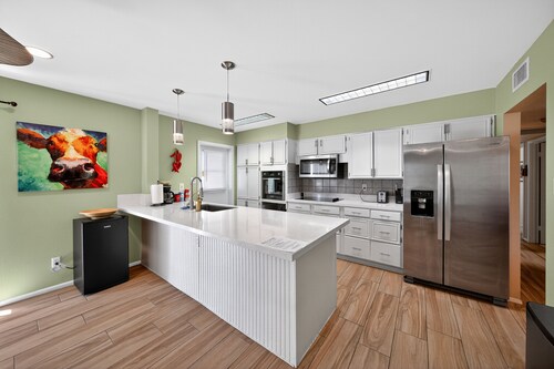Serene 3-bedroom house with calmness in vibrant Tempe, Pheonix, AZ