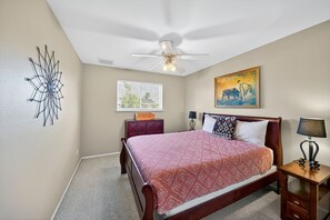 3 bedrooms, iron/ironing board, WiFi, bed sheets