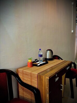 Double or Twin Room | Room amenity