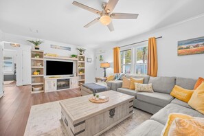 TV, fireplace, offices - Perfect Family Escape w/ Private Pool Near St. Augustine Beaches (St. Augustine)