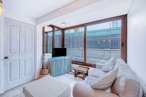 TV - Boho Stay - 2D, Parking, Wifi & Great Location (Vitacura)