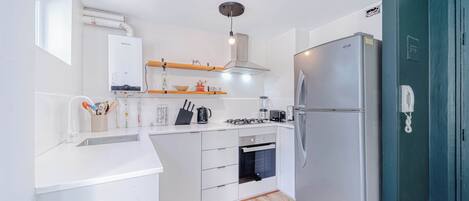 Fridge, microwave, stovetop, toaster