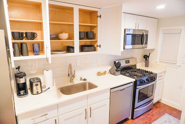 Microwave, oven, stovetop, dishwasher