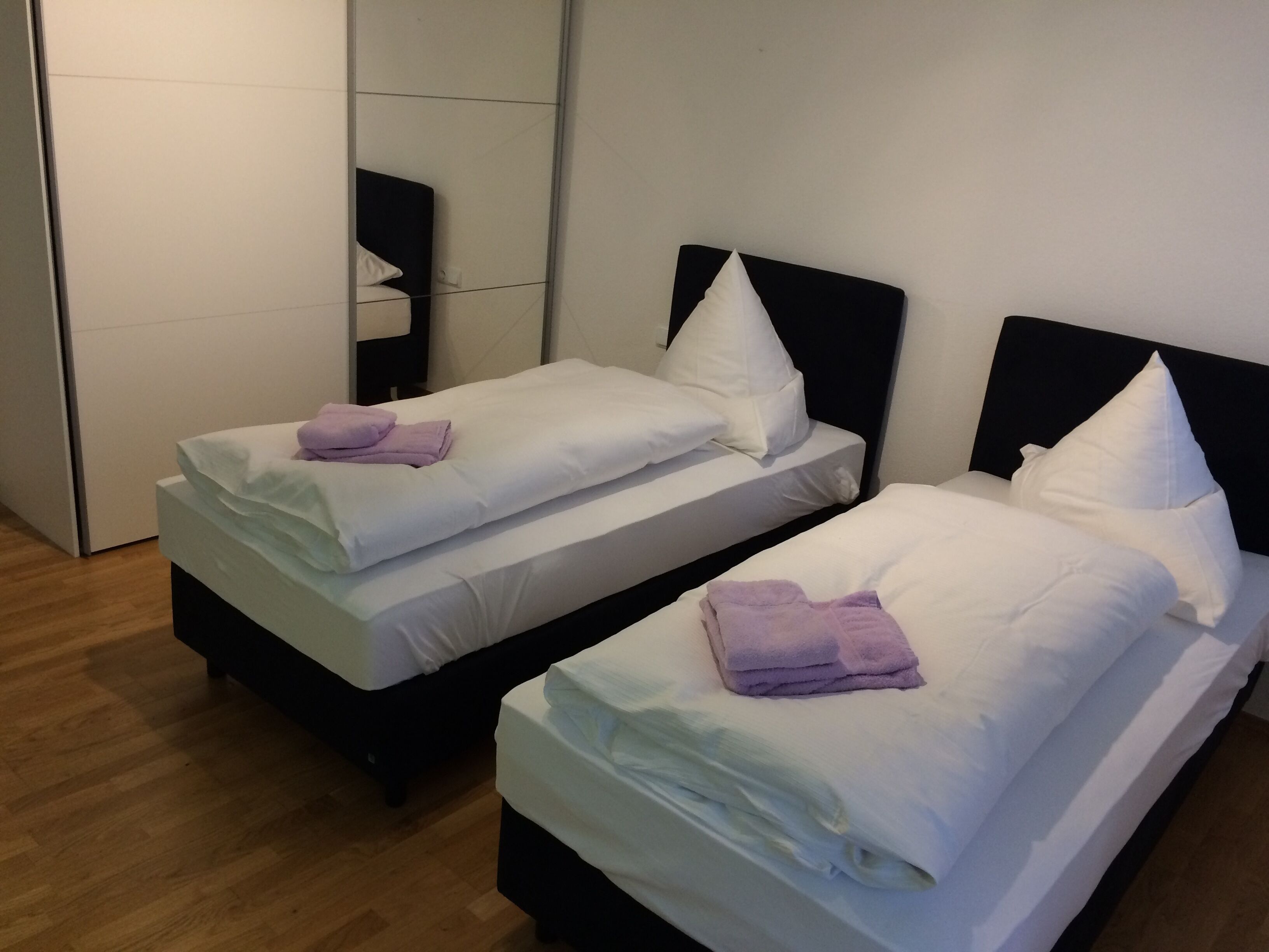 2 chambres, accès à Internet, literie fournie