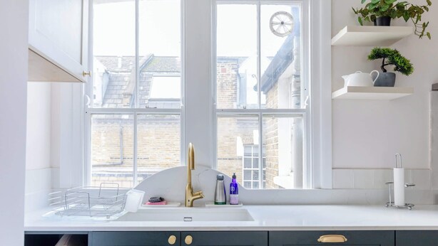 Private kitchen - Gorgeous 3BDR Flat in the Heart of South London (Greater London)