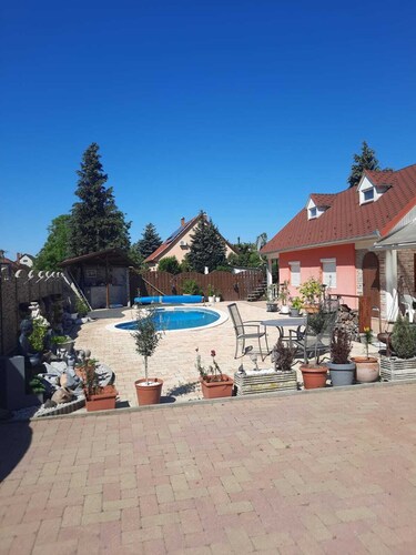 Wheelchair accessible vacation apartment at Lake Balaton/Balatonboglar,dogs allowed/free of charge
