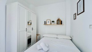 WiFi, bed sheets - Modern Central Apartment - South Costa Nerja (Nerja)