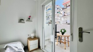 Interior - Modern, centrally located apartment – Nerja's south coast   (Nerja)