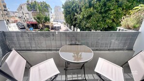 Outdoor dining - Modern Central Apartment - South Costa, Nerja (Nerja)