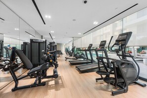 Fitness facility - StayShort - Studio Unit in JVC Sleeps 4 with Balcony! (JVC)