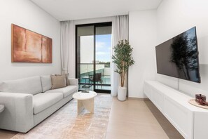 TV - StayShort - Studio Unit in JVC Sleeps 4 with Balcony! (JVC)