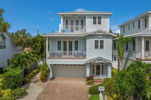 Exterior - Fairwinds Family Getaway with Pool & Hot Tub - by Island Real Estate Vactions (Holmes Beach)