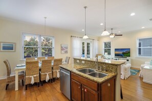 Interior - Fairwinds Family Getaway with Pool & Hot Tub - by Island Real Estate Vactions (Holmes Beach)