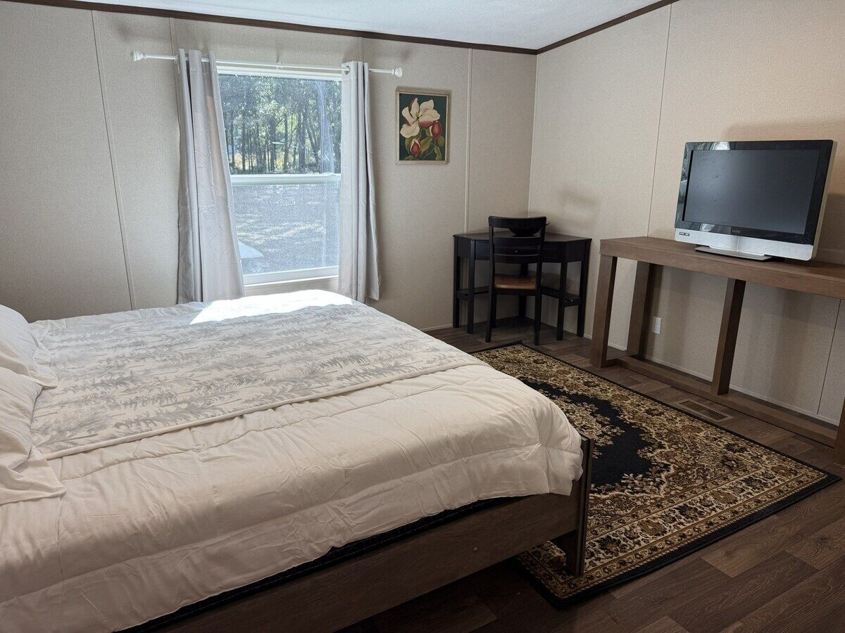 3 bedrooms, Internet