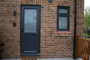 Exterior detail - The Nestle - A Romantic Rural Retreat (Ilminster)