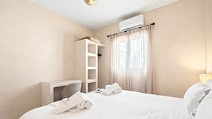 Room - Casa Angeles, Frontline Beach House (Torreguadiaro)