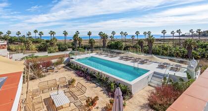 Casa Fatima, Frontline Beach House