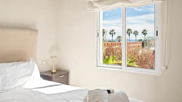 3 dormitorios, tabla de planchar con plancha, wifi y ropa de cama