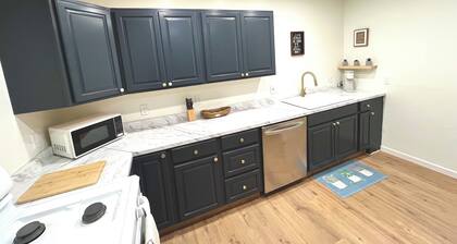 3-bedroom house in beautiful Grants with cool AC breeze