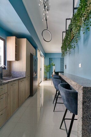 Fridge, microwave, oven, stovetop