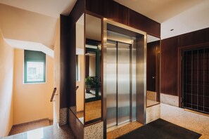 Interior - Romantic House (Bologna)