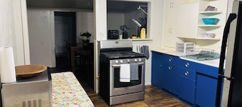 Charming Cozy 2-bedroom home in Hamlin with shared backyard.