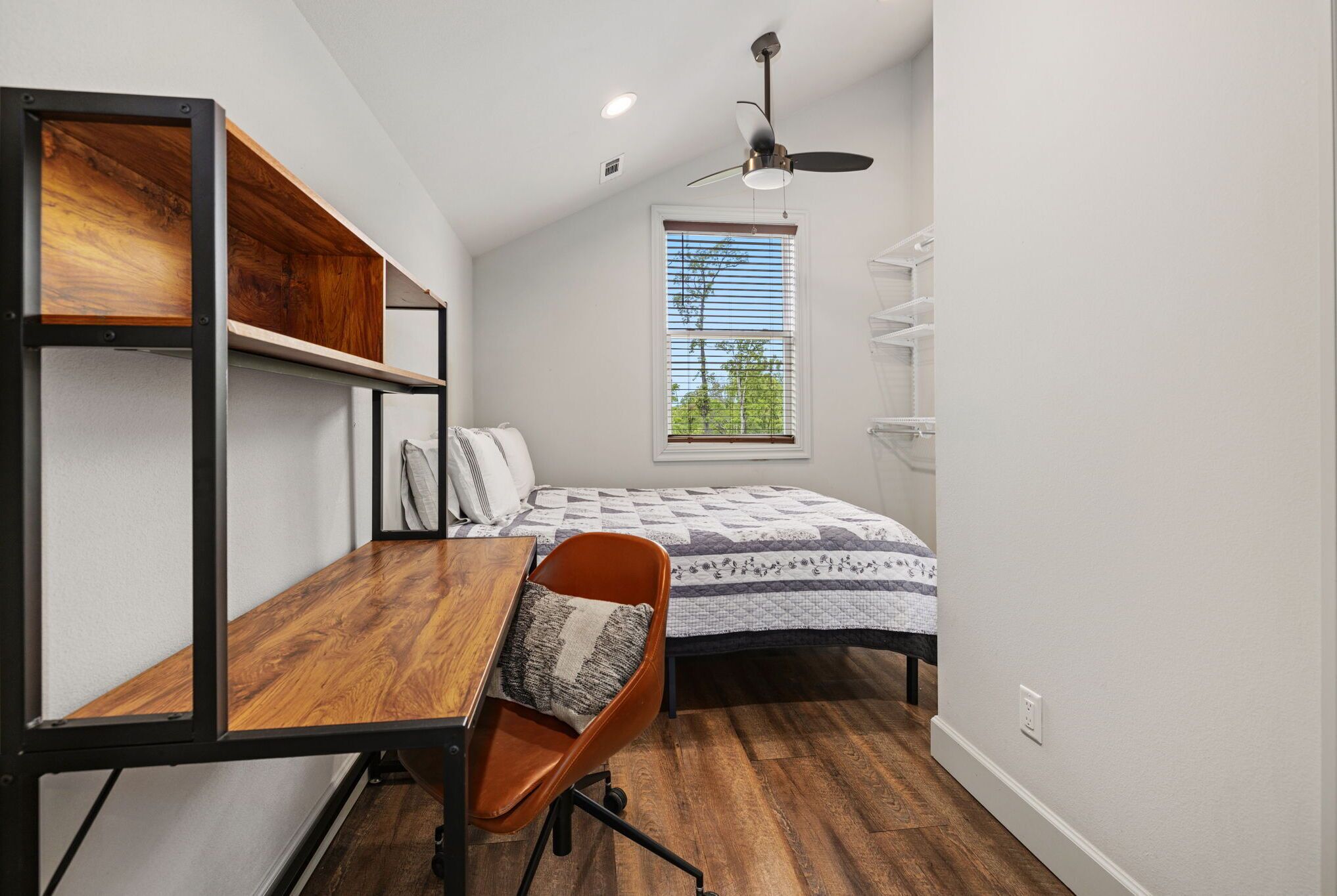 2 habitaciones, internet y ropa de cama 