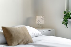 1 slaapkamer, een strijkplank/strijkijzer, reisbedje, wifi