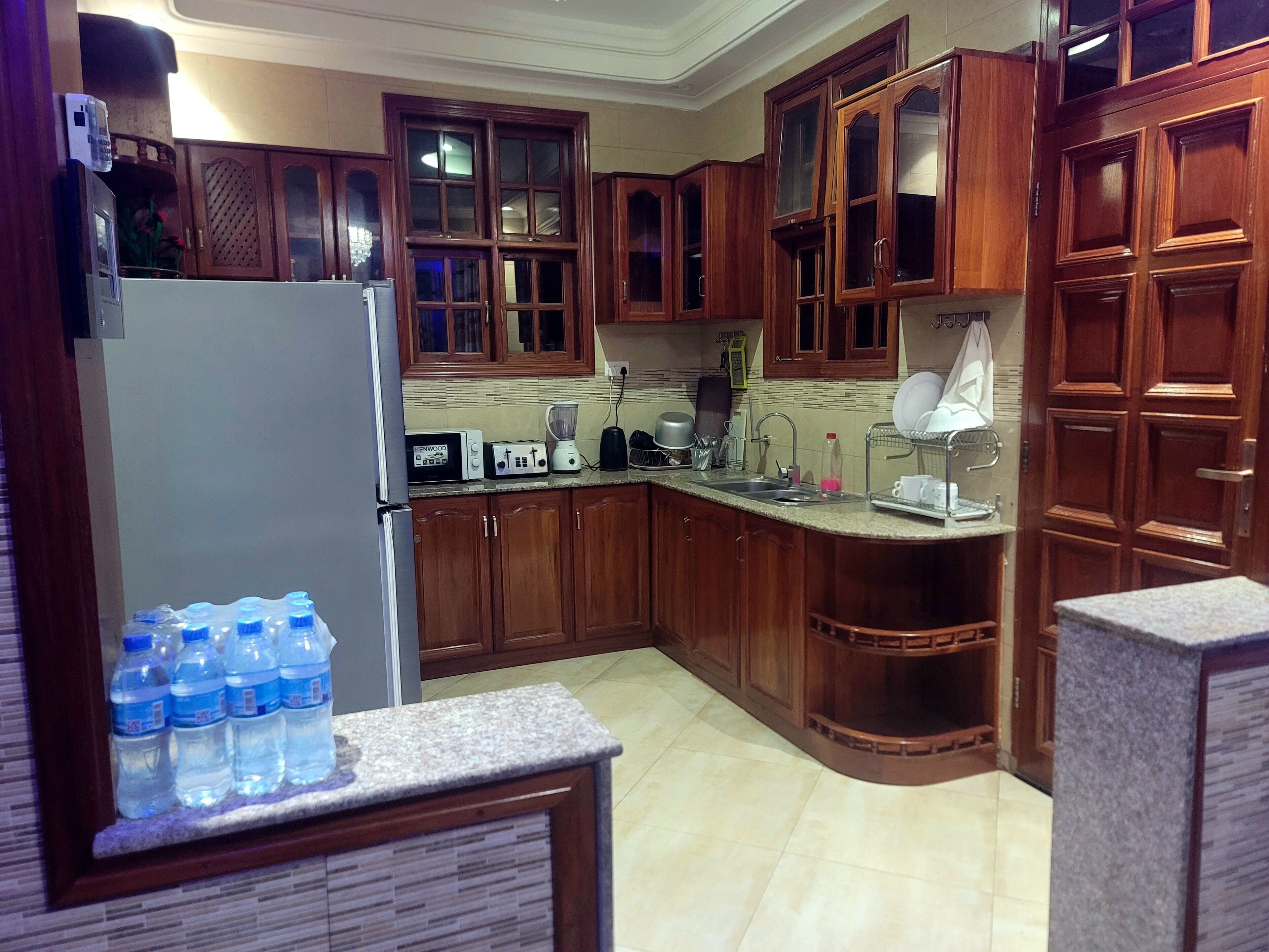 华丽公寓 | 私人厨房 | 微波炉、烤箱、炉灶、厨具/餐具