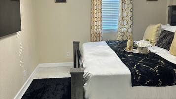 Iron/ironing board, WiFi, bed sheets