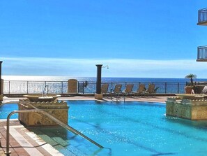 Pool - Studio Partial Gulf View Steps to Beach &Pier Park (Panama City Beach)
