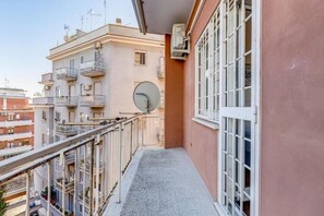 Property grounds - HYRIA Holiday Home (Roma)