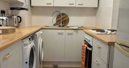 Stylish One Bedroom Apartment in Central Potton