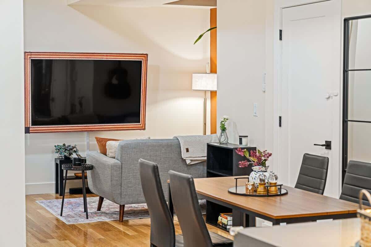 2br Home, Free Parking Space, Mins To Path And Nyc - Brooklyn, NY