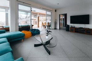 Villa - 4 soveværelser - handicapvenligt - ryger | Stue