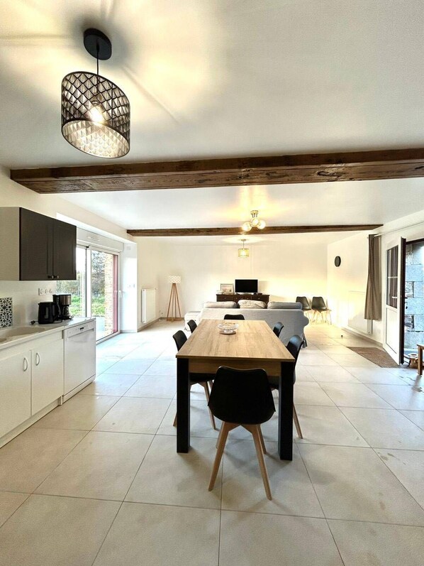 Interior - Le Clos des Aulnes (Astillé)